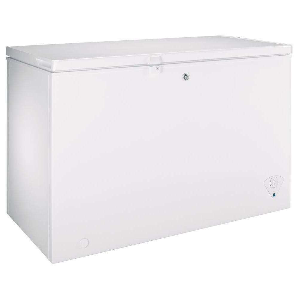 GE 10.6 cu. ft. Garage Ready Chest Freezer
