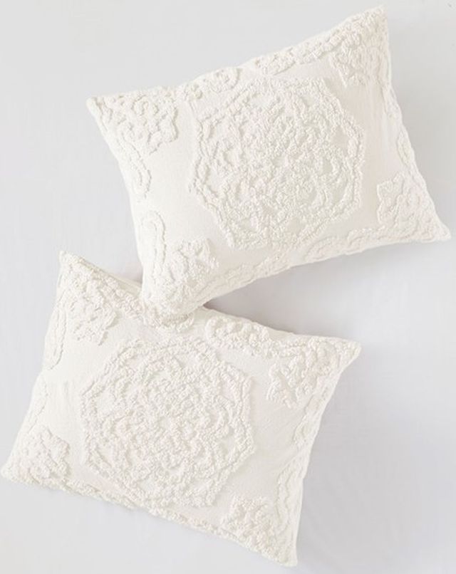 Olliix by Madison Park Ivory King/California King Laetitia Tufted Cotton Chenille Medallion Comforter Set-4