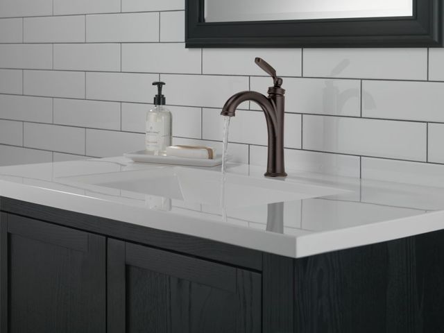 Delta Woodhurst® Venetian Bronze Single Handle Bathroom Faucet-2