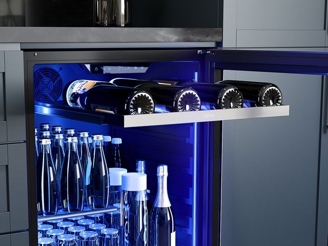 Zephyr Presrv™ 24" 5.6 Cu. Ft. Stainless Steel Beverage Center-3