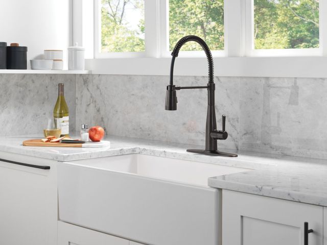 Delta Essa® Venetian Bronze Single Handle Pull-Down Spring Kitchen Faucet-1