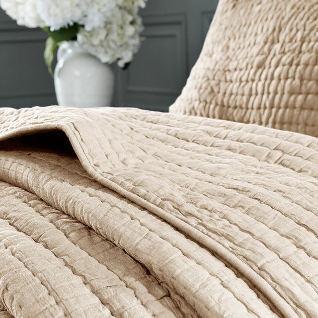 Olliix by Madison Park Signature Serene Linen Full/Queen Cotton Hand Quilted Coverlet Set-4
