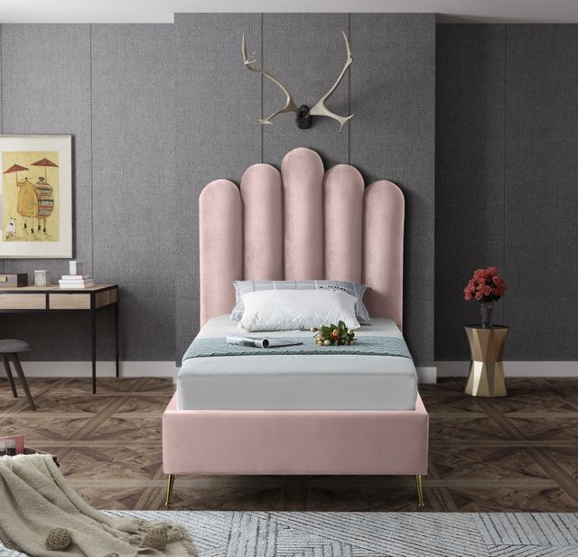 Meridian Furniture Lily Pink Twin Bed-2