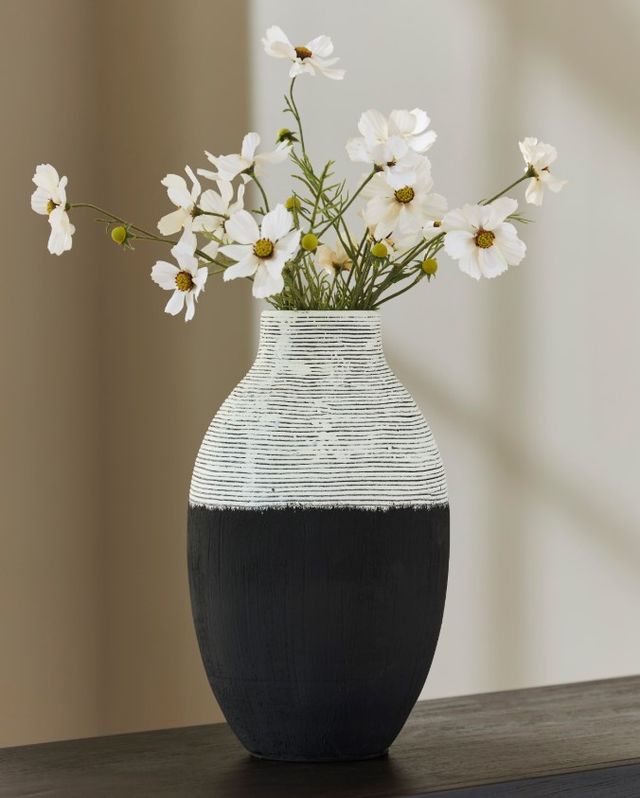 Signature Design by Ashley® Girtha Antique White/Black Vase-2