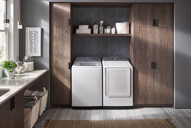 Samsung 7.4 Cu. Ft. White Front Load Gas Dryer-6