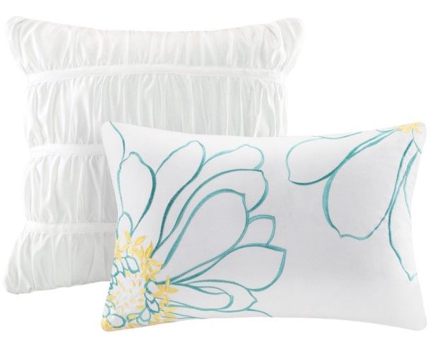 Olliix by Intelligent Design Waterfall White Full/Queen Comforter Set-1