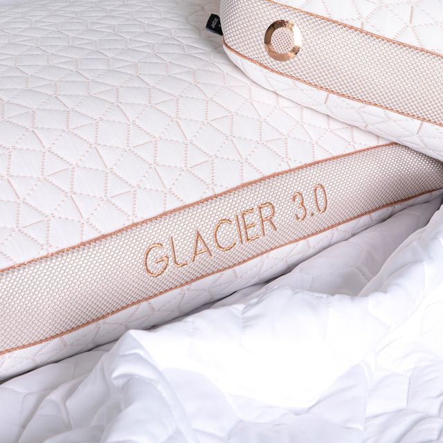 BEDGEAR® Glacier Performance® Shredded Latex/Polyester Fiber Blend 3.0 Medium Soft Standard Pillow-2