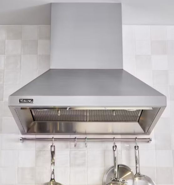 Viking® 3 Series 36" Ivy Wide Chimney Wall Hood with Ventilator-1