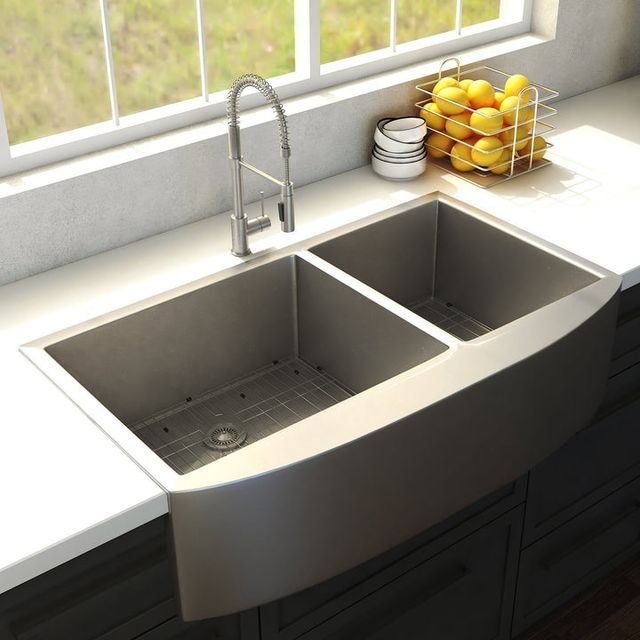 Farmhouse Kitchen Sink with Apron Front