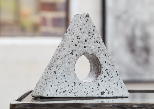 Signature Design by Ashley® Setehen Black/White Triangular Sculpture-4