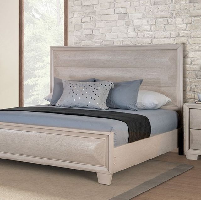 Furniture of America® Hinwitz 4-Piece White Oak Queen Bedroom Set-1