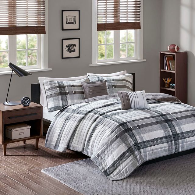 Olliix by Intelligent Design Rudy Black Full/Queen Plaid Reversible Coverlet Set-0