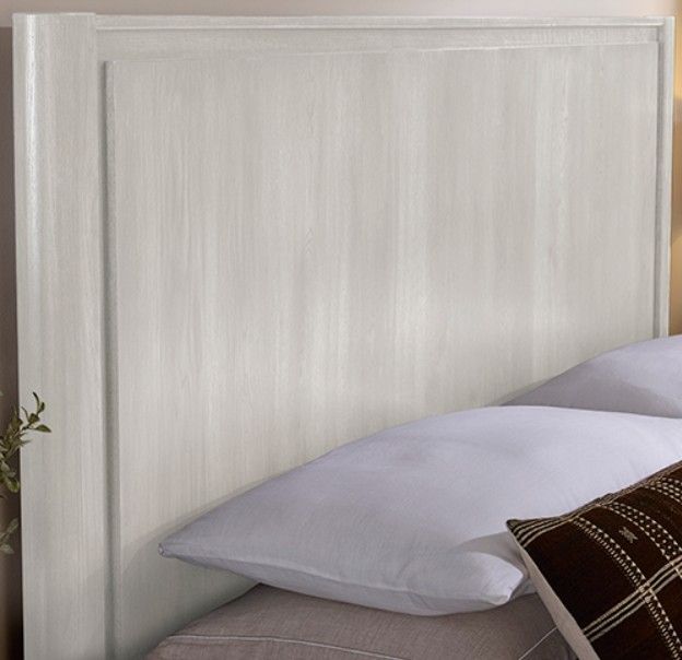 Vaughan-Bassett Lodge & Loft Soft White King Radius Poster Storage Bed-2