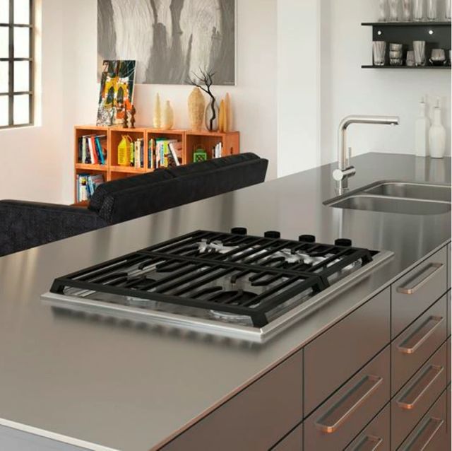 Wolf® 30" Stainless Steel Transitional Liquid Propane Cooktop-3