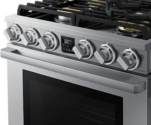 Dacor® 30" Silver Stainless Pro Style Dual Fuel Natural Gas Range-2