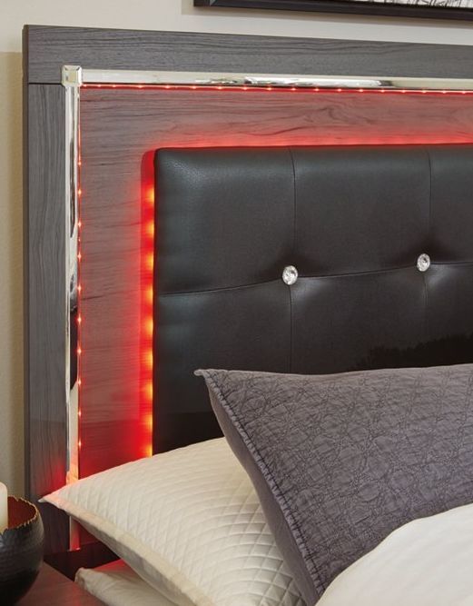 Signature Design by Ashley® Lodanna Gray King Panel Bed-2