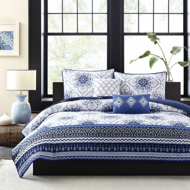 Olliix by Intelligent Design Cassy Blue Full/Queen Reversible Coverlet Set-0