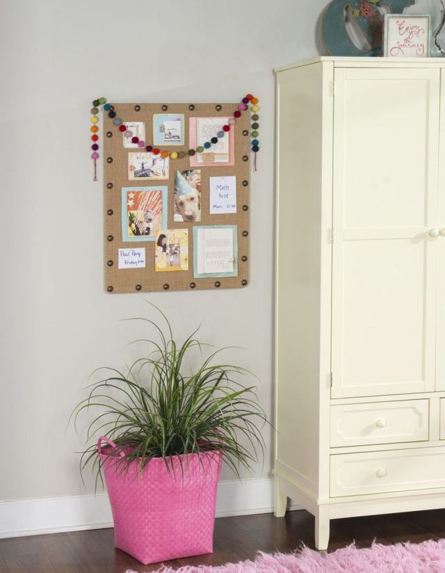Linon Burlap Nailhead Medium Corkboard-3
