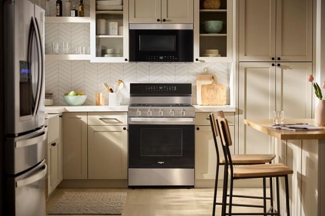 Whirlpool® 30" Fingerprint Resistant Stainless Steel Freestanding Gas Range-7