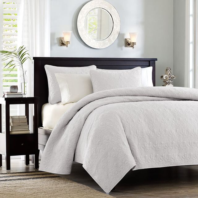 Olliix by Madison Park White King/California King Quebec Reversible Coverlet Set-1