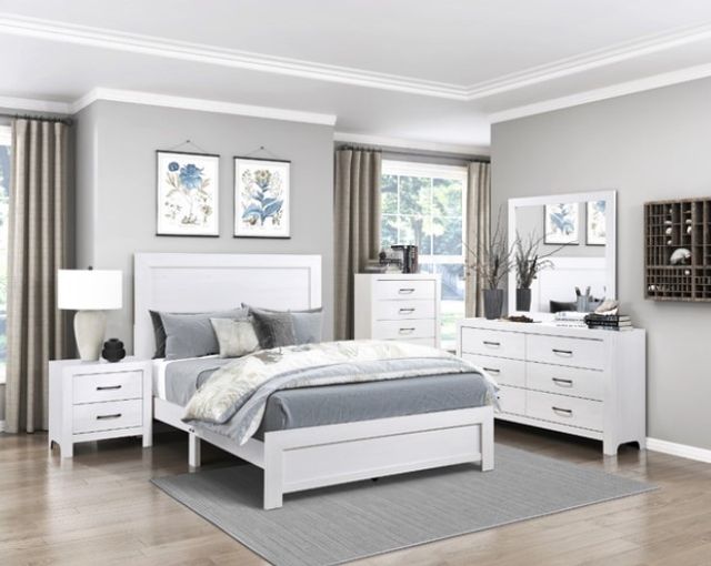 Homelegance® Corbin White Eastern King Panel Bed-1