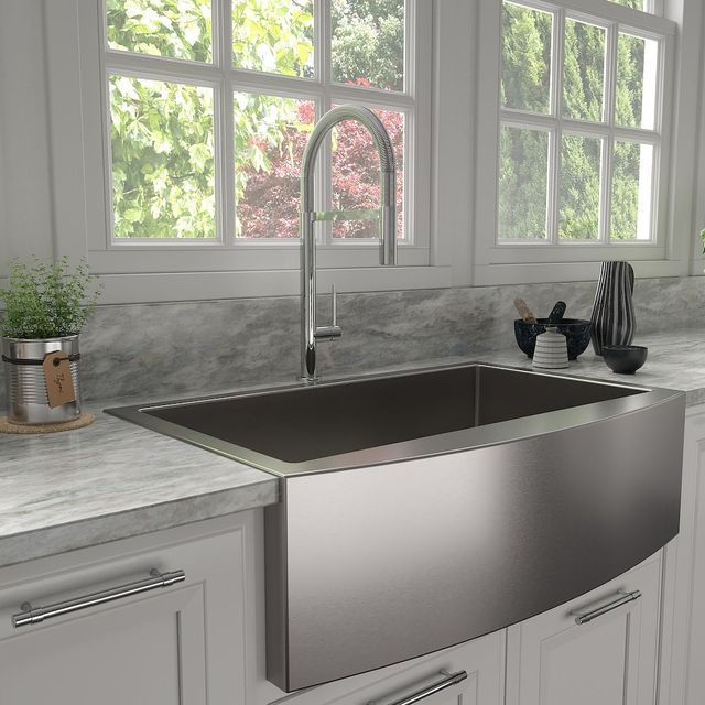 ZLINE Incline Chrome Pull Down Single Handle Kitchen Faucet-1