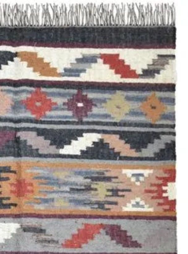Renwil® Tatar 1'x1' Style 1 Throw Rug-1