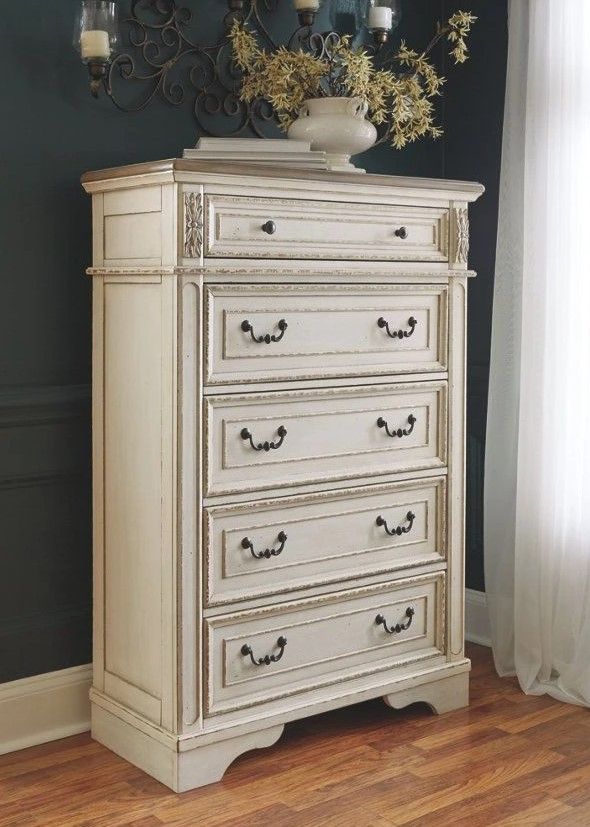 Signature Design by Ashley® Realyn Two-Tone Chest -3