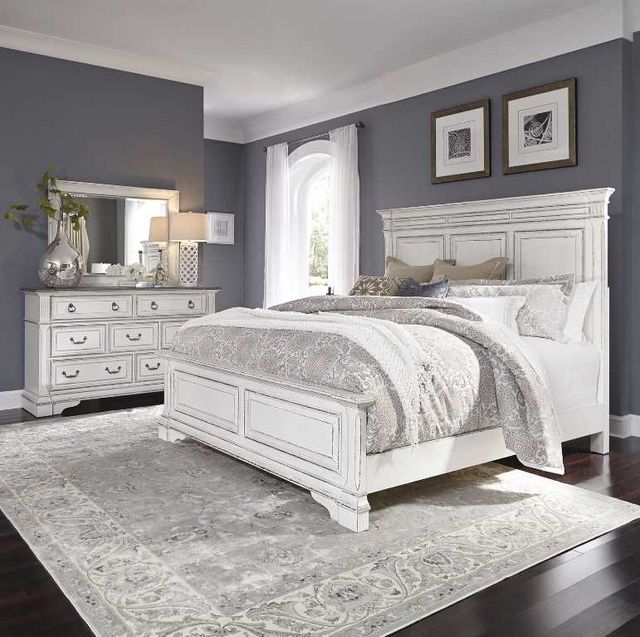Liberty Furniture Abbey Park 3-Piece Antique White Queen Bed Set-2