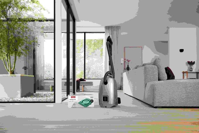 Miele Vacuum HyClean® Air Vacuum Bag 16-Pack for Guard L1 and Guard S1 with HEPA AirClean Filter-4