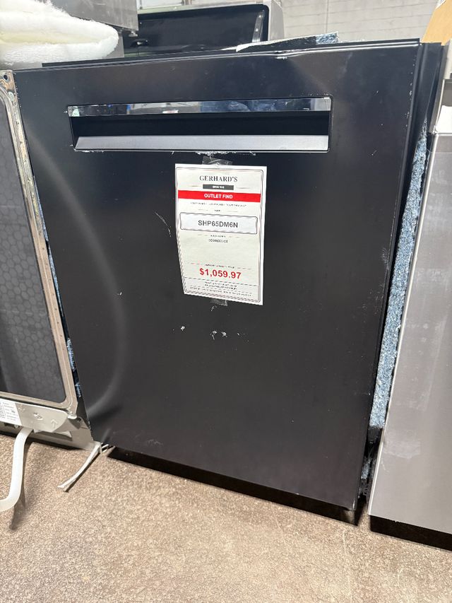 Bosch® 500 Series 24" Black Top Control Built-In Dishwasher-0