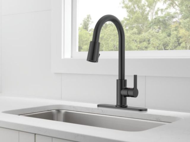 Peerless Flute™ Matte Black Single Handle Pull-Down Kitchen Faucet-1