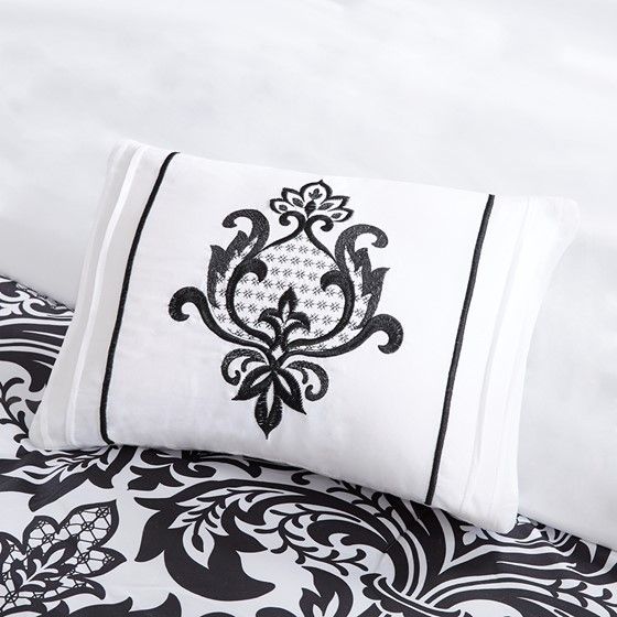 Olliix by Intelligent Design Leona Aqua/Black Twin/Twin Extra Large Comforter Set-1