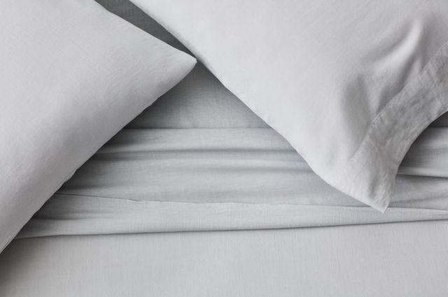 Malouf® 4-Piece Linen-Weave Cotton Fog King Sheet Set-3