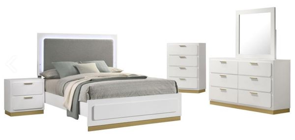 Coaster Caraway 5 Piece White Bedroom Set Coaster Caraway 5 Piece White Bedroom Set