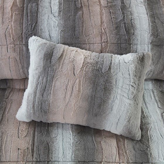 Olliix by Madison Park Zuri Blush and Grey Full/Queen Faux Fur Comforter Set-3