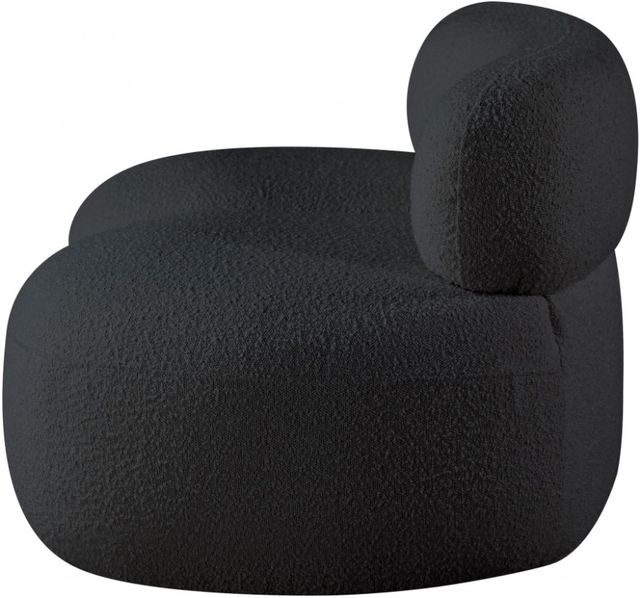 Meridian Furniture Venti Black Loveseat-2