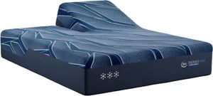 Front view of the Serta® iSeries NXG™ 13.5" Hybrid Plush Smooth Top Split Head Queen Mattress
