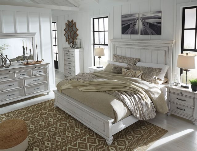 Benchcraft® Kanwyn 5-Piece Whitewash Queen Bedroom Set-0