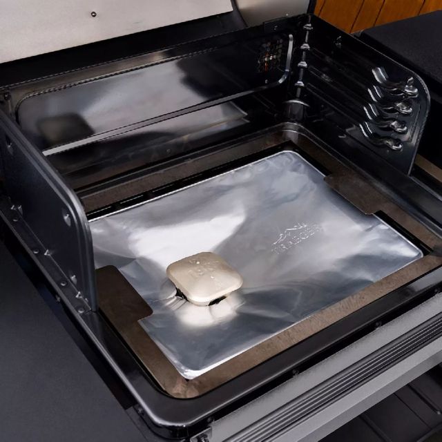 Traeger® 8-Pack Aluminum Drip Tray Liners - Size D-2