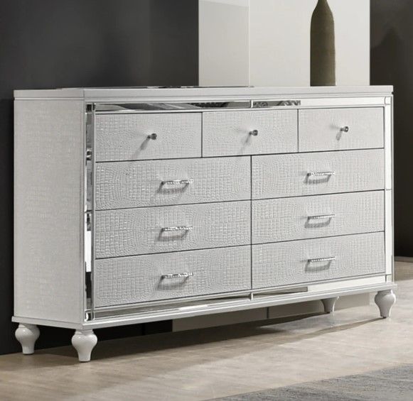 New Classic® Home Furnishings Valentino White Dresser-1