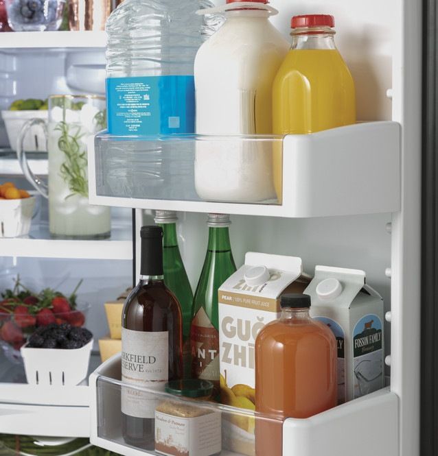 Café™ 36 in.  21.9 Cu. Ft. Stainless Steel Counter Depth Side by Side Refrigerator-7