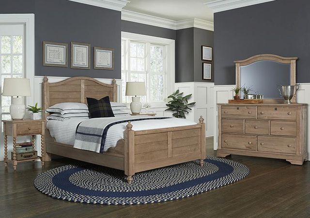 LM Co Home by Vaughan-Bassett Scotsman Natural Maple Queen Post Arched Bed with Post Plank Footboard-2