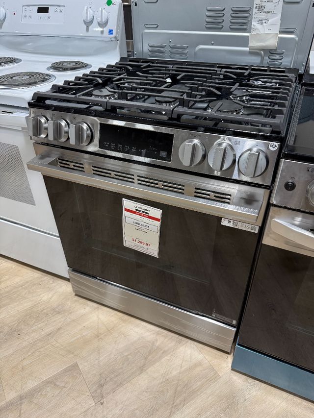 LG 30" PrintProof® Stainless Steel Slide-In Gas Range-0