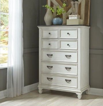 Liberty Furniture Allyson Park Wire Brushed White Chest-9
