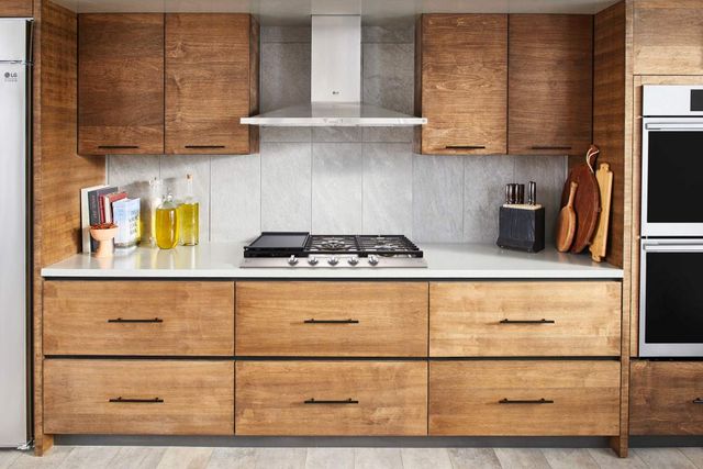 36-Inch Gas Cooktop 36-Inch Gas Cooktop