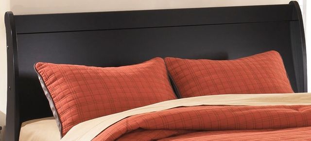 Signature Design by Ashley® Huey Vineyard 5-Piece Black Queen Sleigh Headboard Set-1