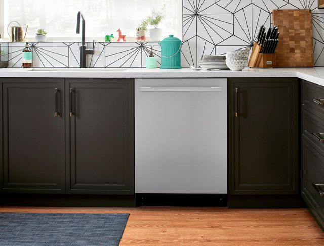 LG 24" PrintProof® Stainless Steel Top Control Built In Dishwasher-17