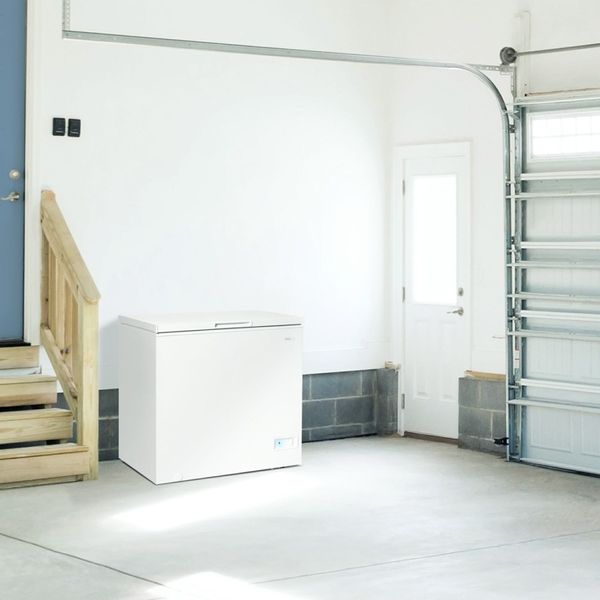 Danby Diplomat 7.0 Cu. Ft. White Chest Freezer