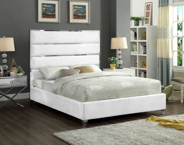Meridian Furniture Zuma White Full Bed-2